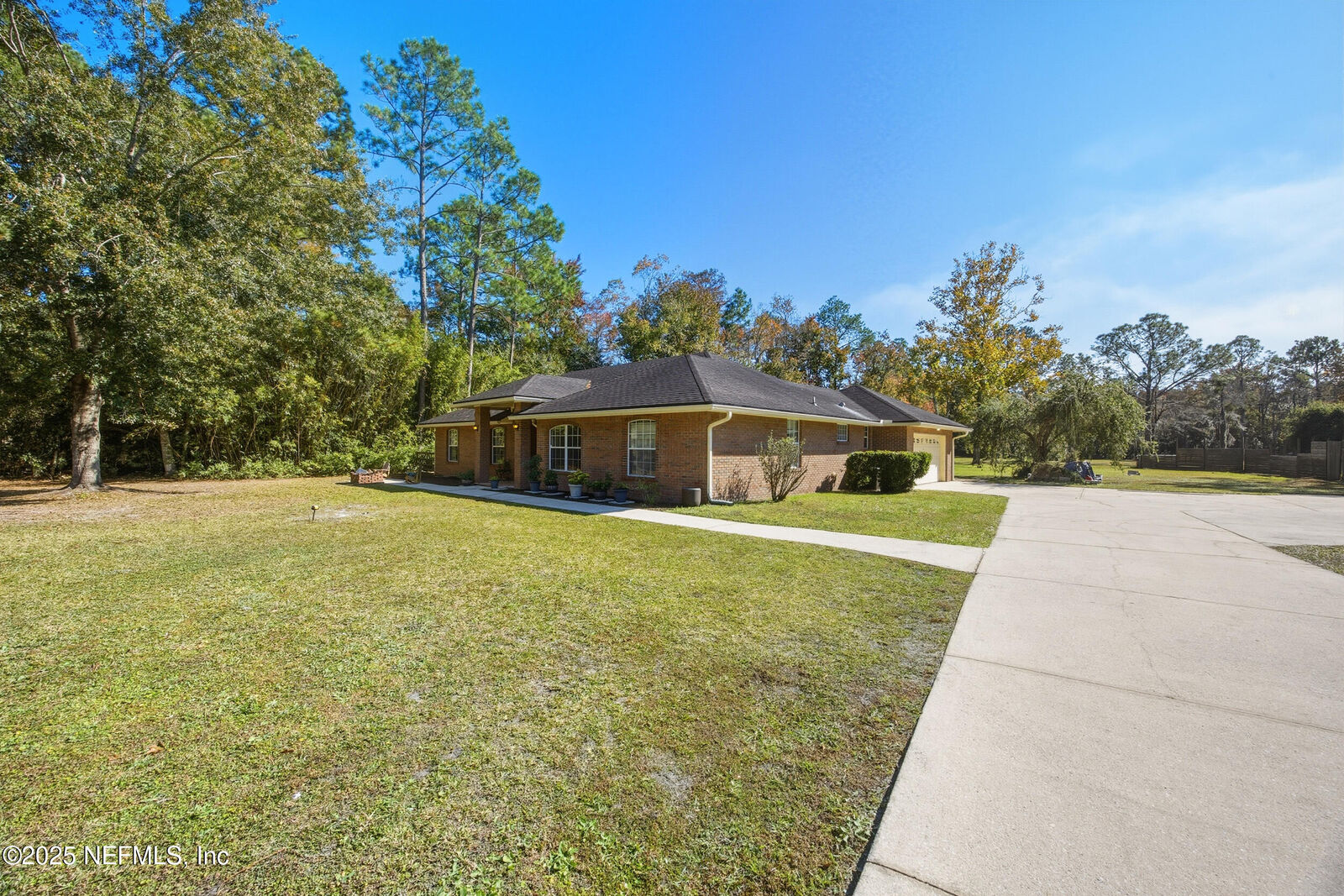 Property Photo:  5720 Younis Road S  FL 32218 