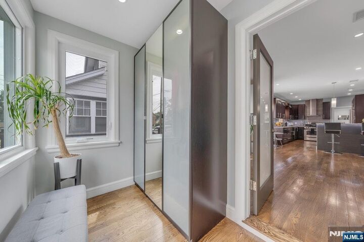 Property Photo:  13 Newell Place  NJ 07031