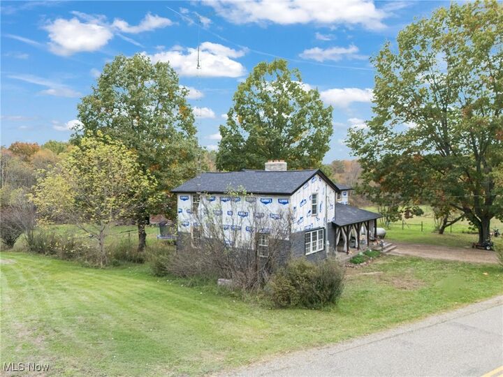 Property Photo:  2173 Arrow Road NW  OH 44615