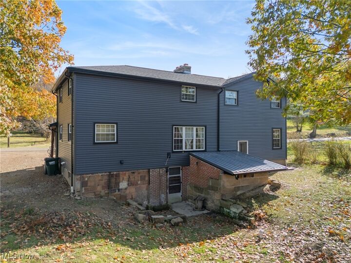 Property Photo: 2173 Arrow Road NW OH 44615