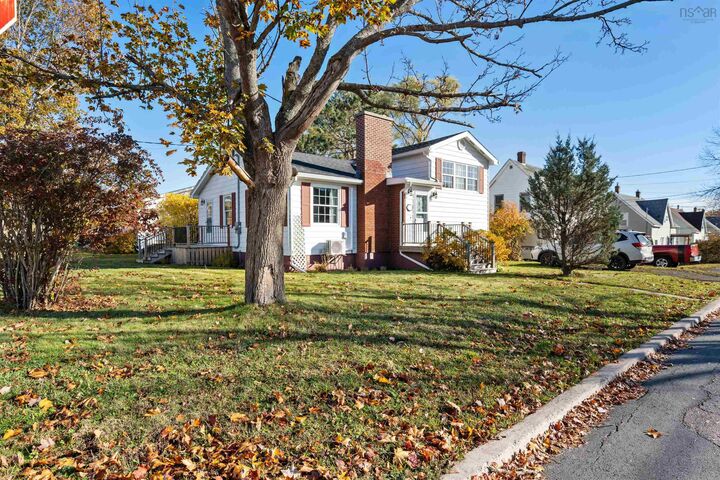 26 Coll Avenue  Stellarton NS B0K 1S0 photo