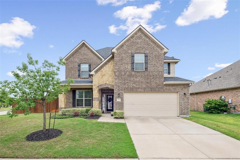 Property Photo:  2612 Castle Creek Drive  TX 75068