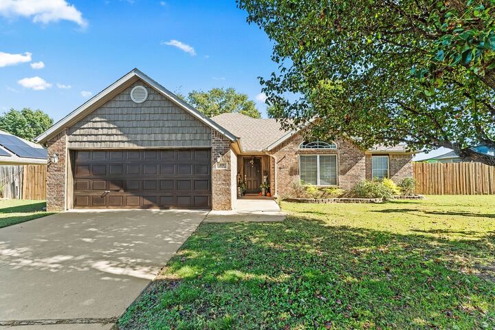 421 Crystal Street  Lowell AR 72745 photo