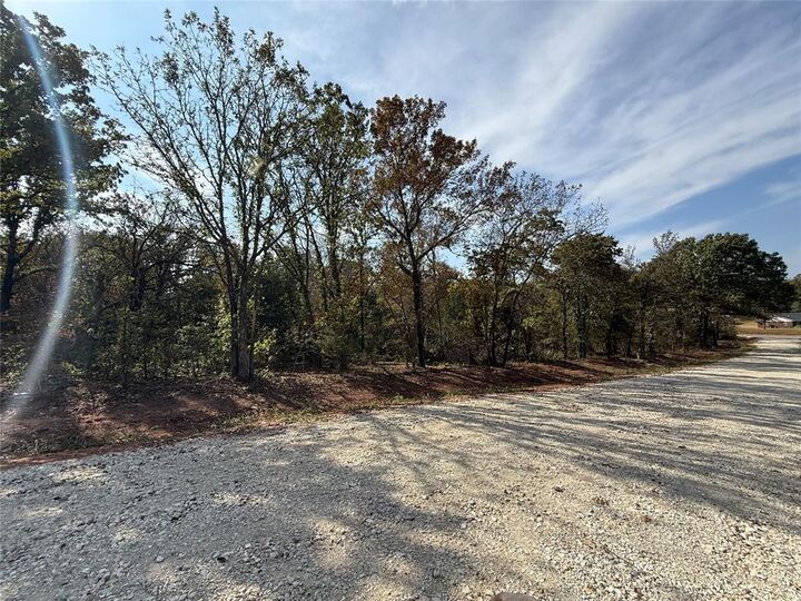 Property Photo:  21 West Street  OK 73068 