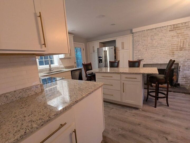 Property Photo:  91 Valley Rd  MA 01462