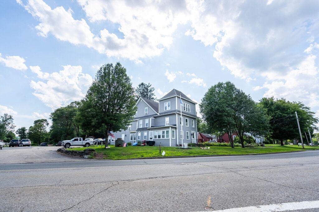 Property Photo:  85 East Main St 3  MA 01585
