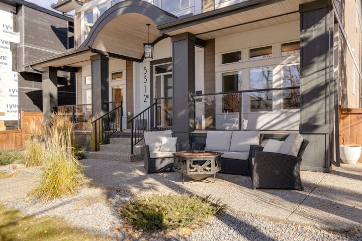 Property Photo:  3312 Caribou Drive NW  AB T2L 0S5