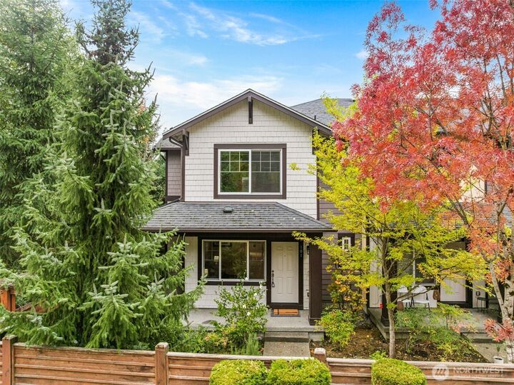 Property Photo:  10260  157th Place NE 101  WA 98052 