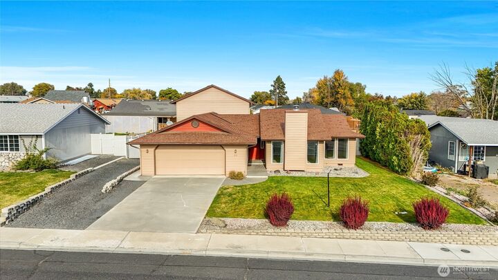 319 N Grape Drive  Moses Lake WA 98837 photo