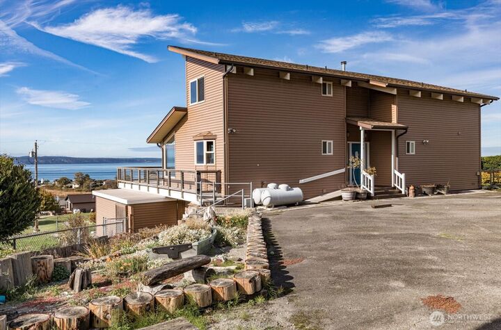 4946  Scurlock Road  Freeland WA 98249 photo