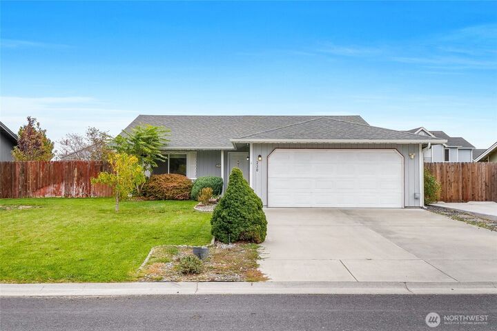 Property Photo:  230 NE K Street  WA 98823