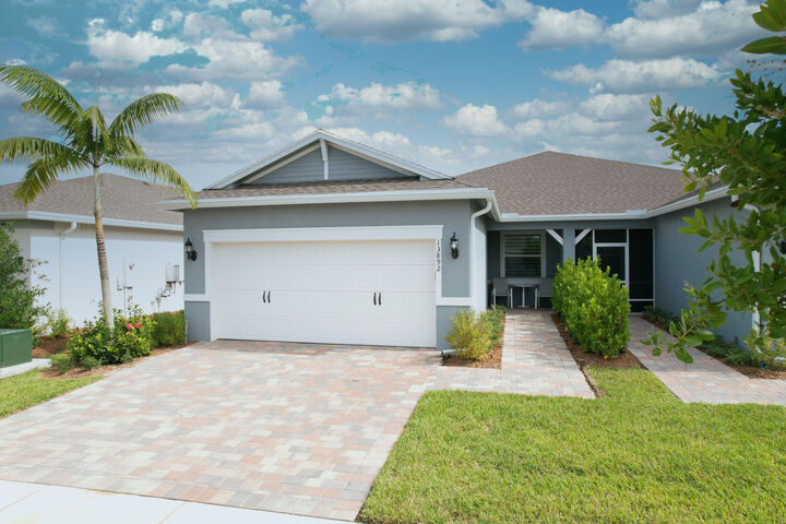 Property Photo: 13892 SW Gingerline Drive FL 34987