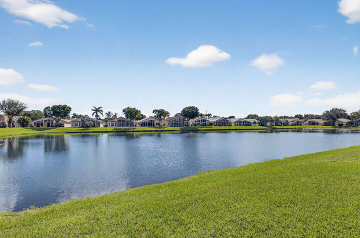 Property Photo:  5300 Grey Birch Lane  FL 33437