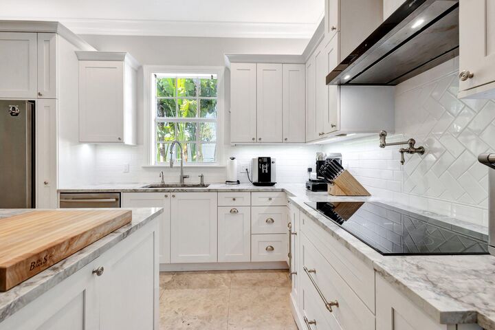 Property Photo:  213 Kings Lynn  FL 33444