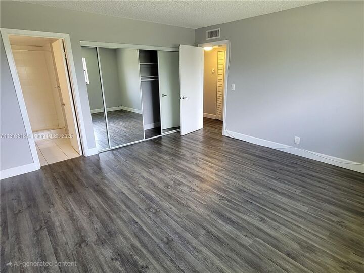 Property Photo:  500 NE 2nd St 117  FL 33004