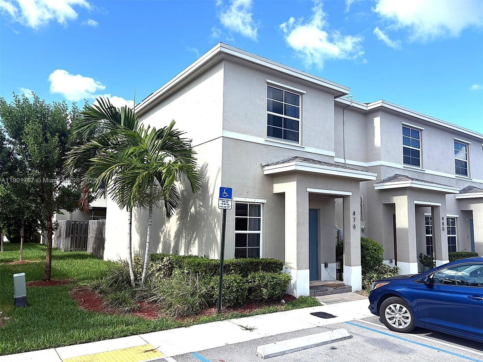 Property Photo:  476 NE 5th St 0  FL 33034