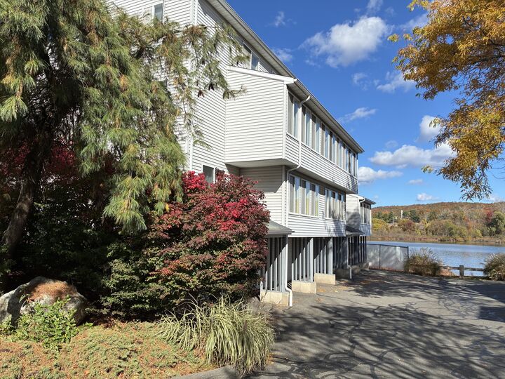 365 Woodford Avenue Apt 6  Plainville CT 06062 photo