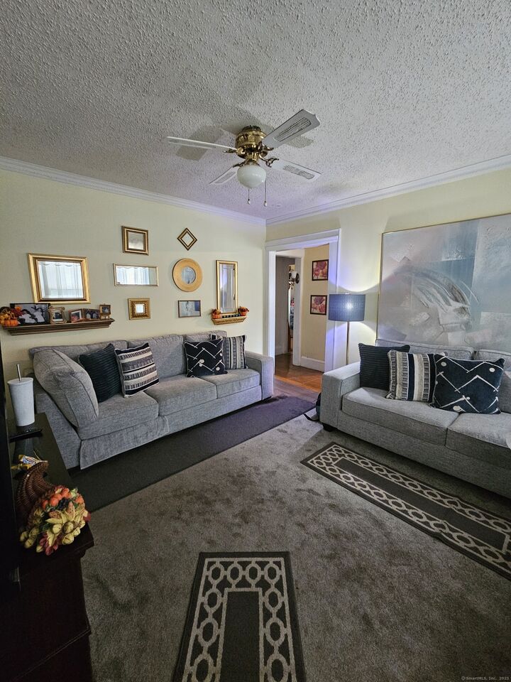 Property Photo:  566 Wood Avenue  CT 06604