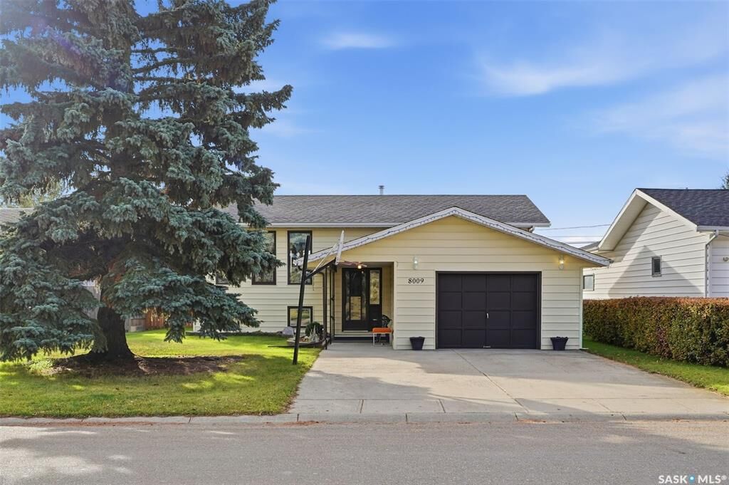 Property Photo:  8009 5th Street  SK S0K 3R0