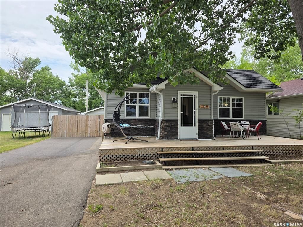 Property Photo: 107 Mistusinne Crescent SK S0H 1J0