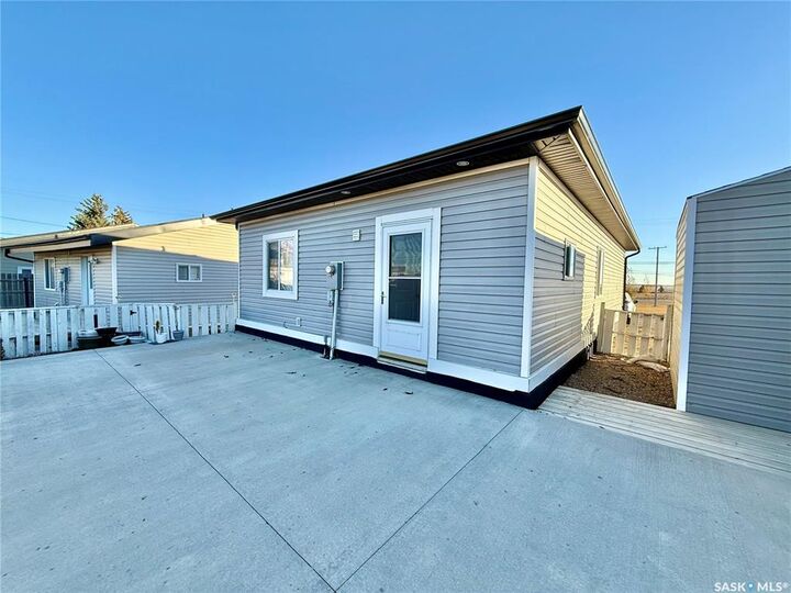 Property Photo:  106 7th Street W  SK S0L 1S0 