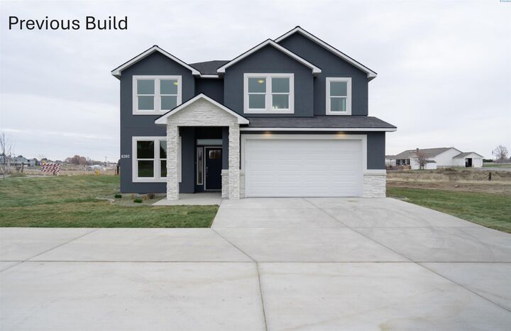 Property Photo:  1087 N Grant Place  WA 99336