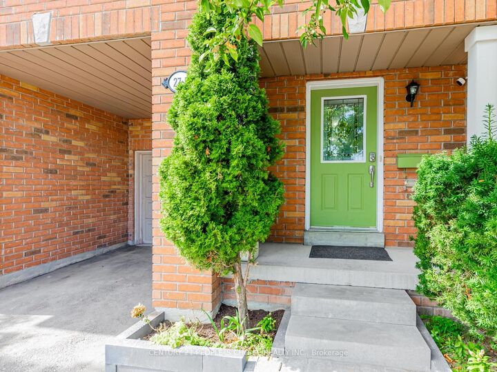 Photo de la propriété:  27 West Dean Park Drive 5  ON M9B 2R5
