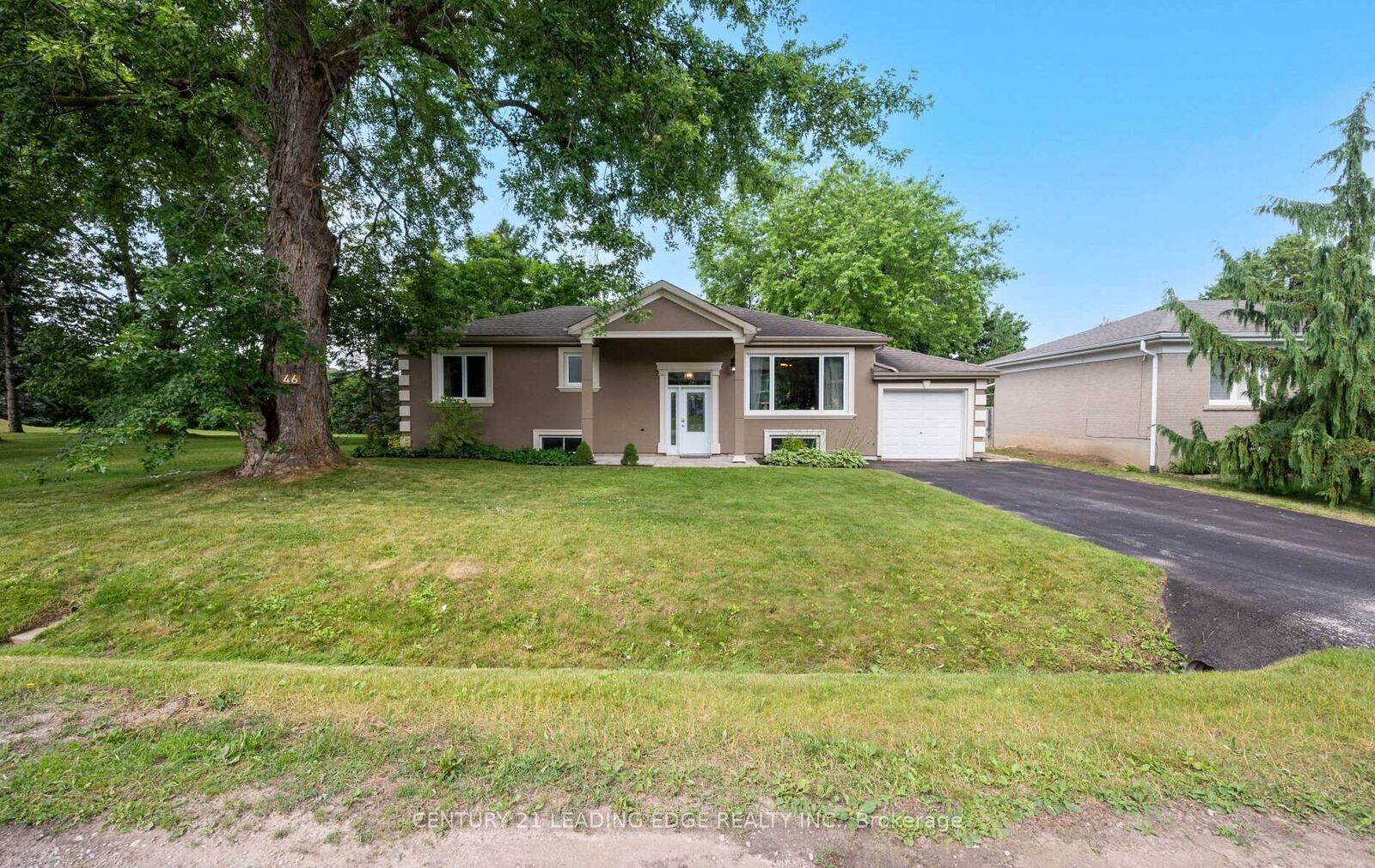 Property Photo: 46 William Street ON L9R 1M7