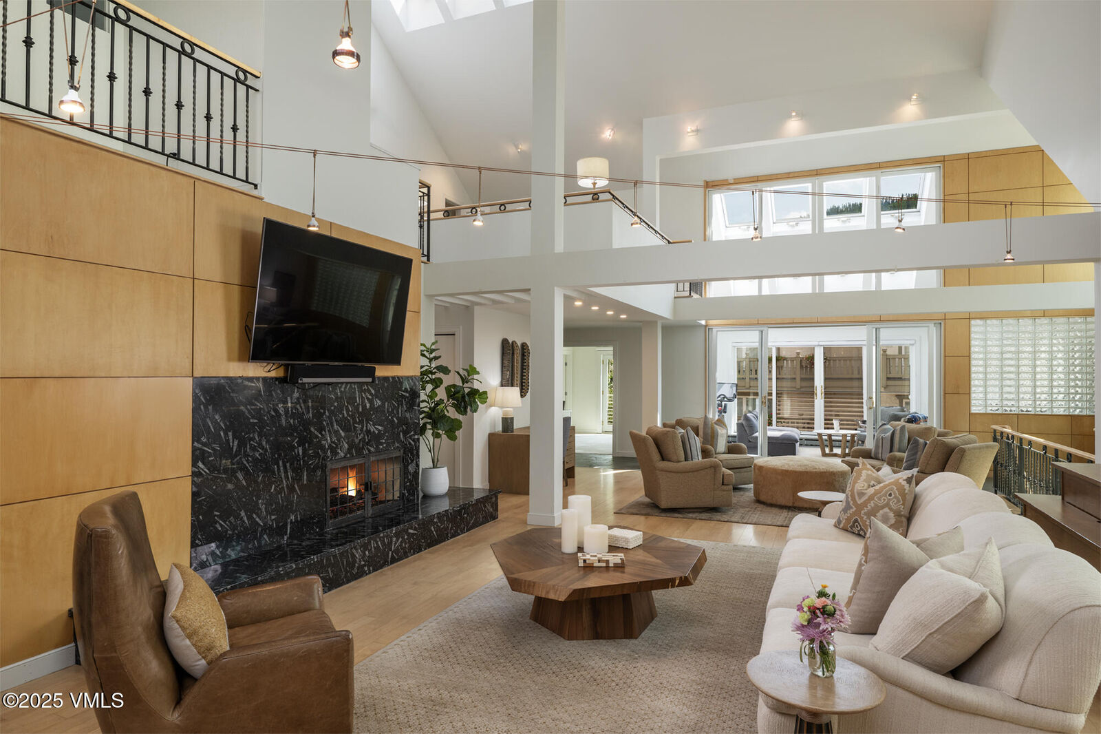 Property Photo:  100 E Meadow Drive 30  CO 81657