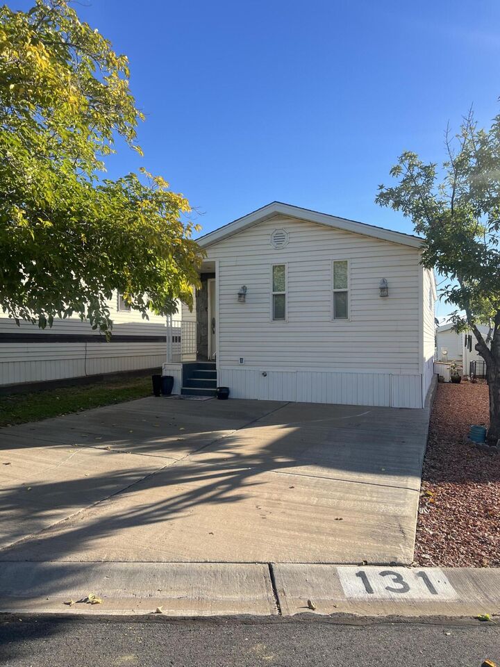 1150 W Red Hills Parkway 131  Washington UT 84780 photo