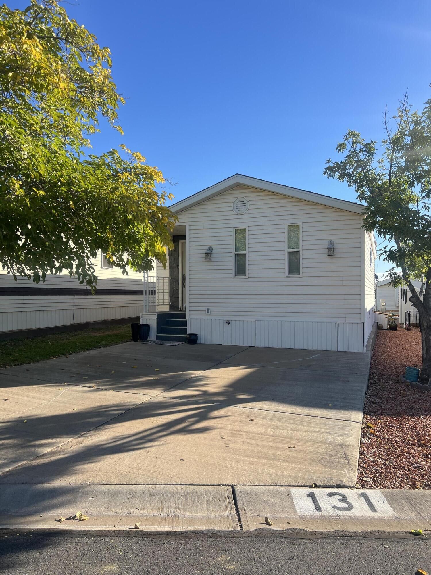 Property Photo:  1150 W Red Hills Parkway 131  UT 84780