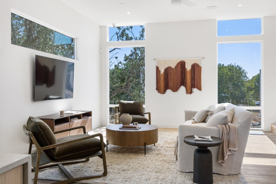 Property Photo: 10721 Desert Trail TX 78758