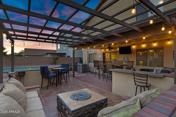 Property Photo:  409 E Penny Lane  AZ 85140