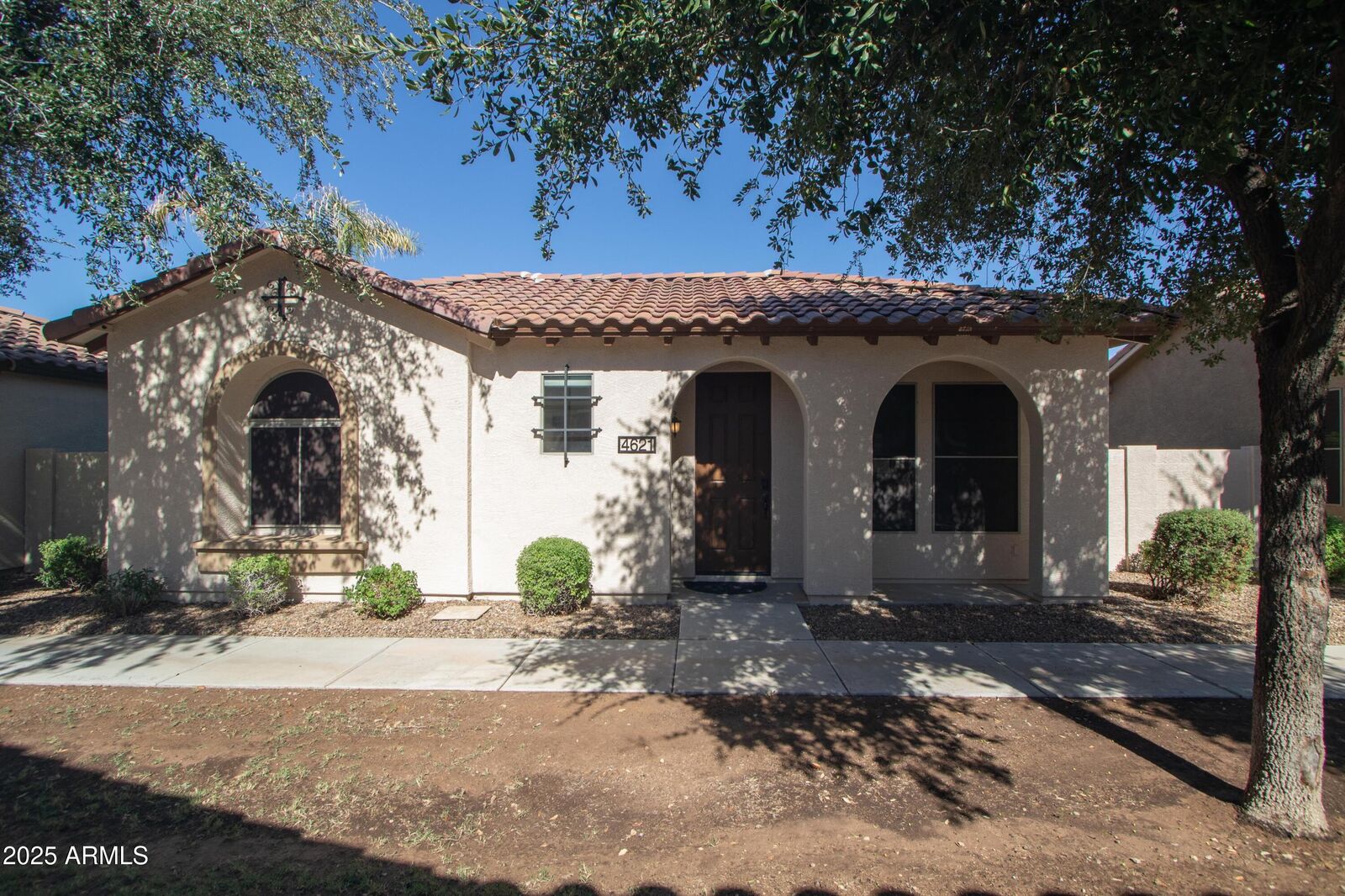 Property Photo: 4621 E Blue Sage Road AZ 85297