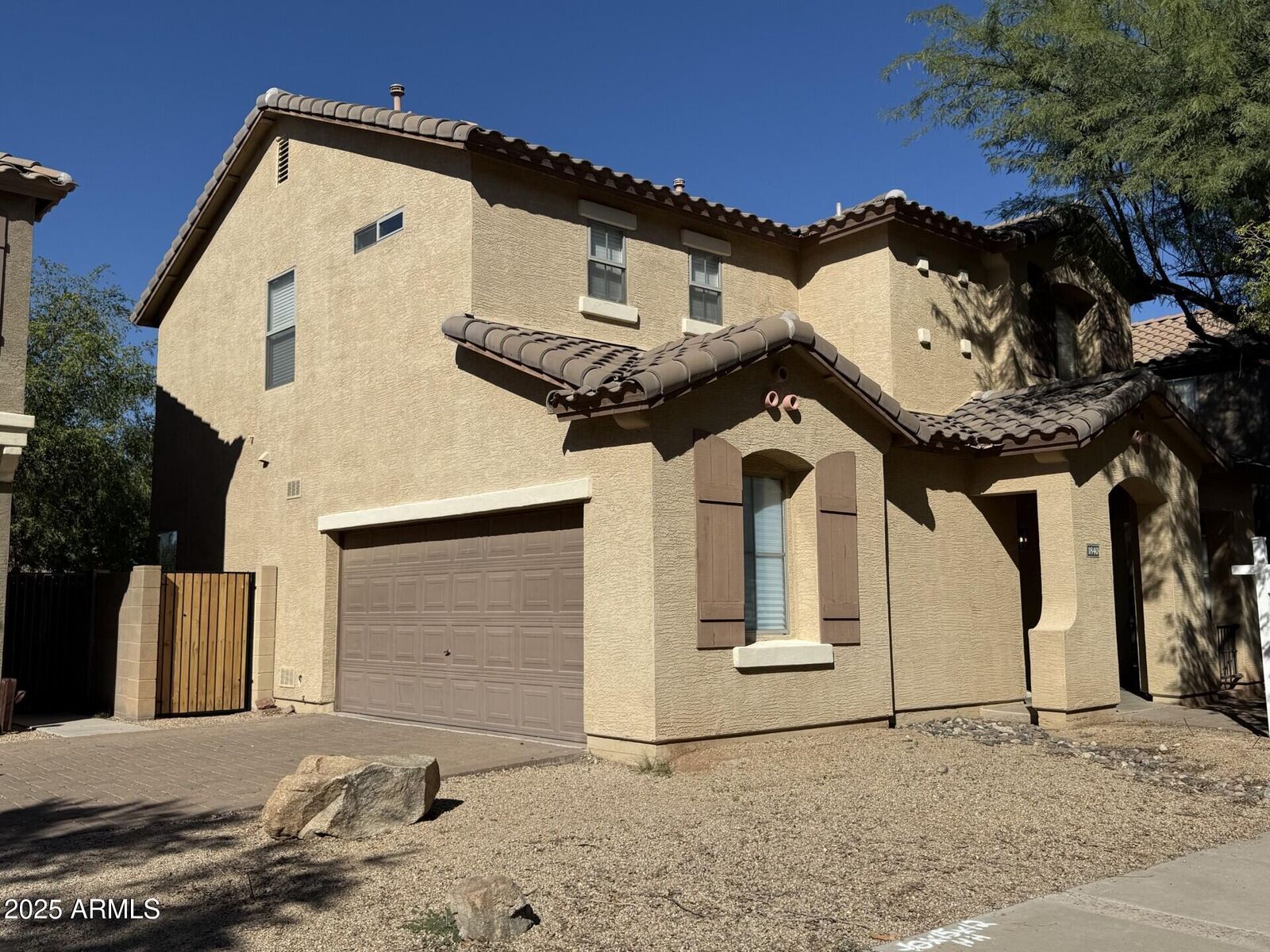 Property Photo:  1840 S Falcon Drive  AZ 85295 