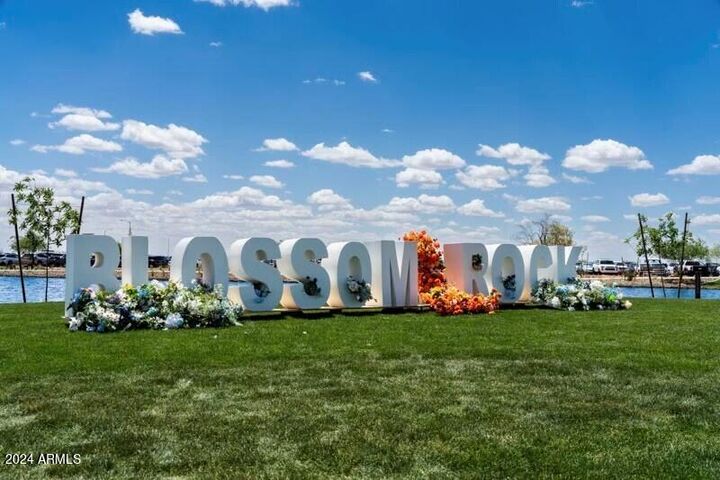 Property Photo:  504 W Fremont Pass  AZ 85120 