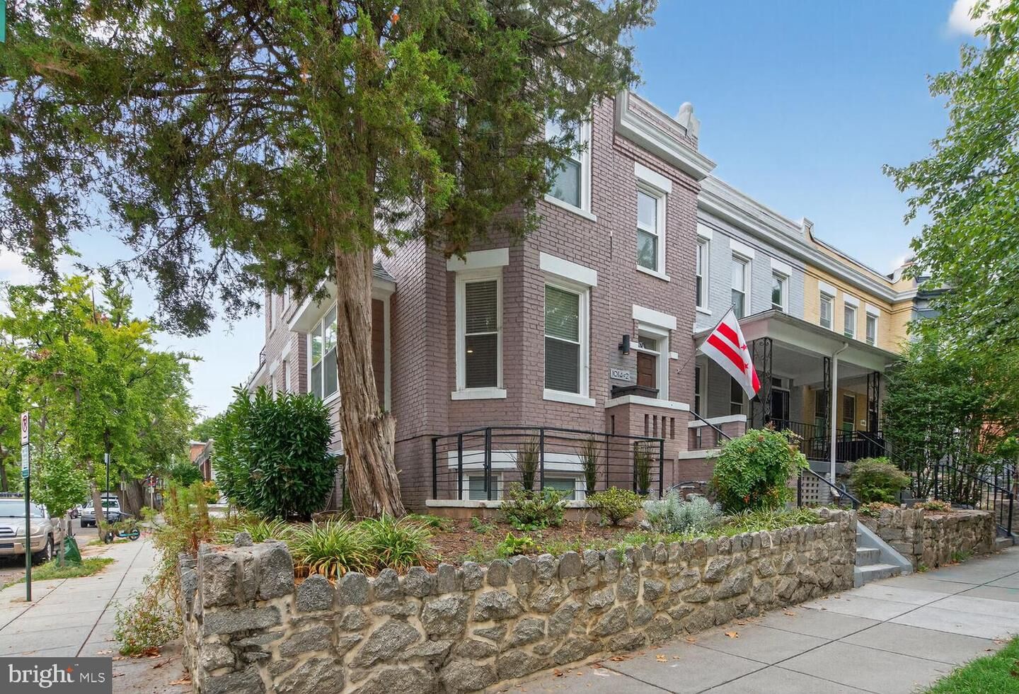 Property Photo:  1014 10th Street NE 1  DC 20002 