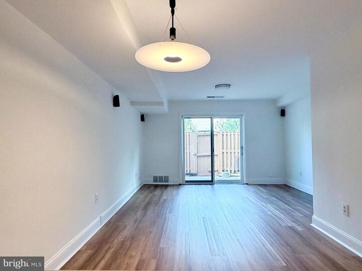 Property Photo:  11138 Snughaven Lane  VA 22030 