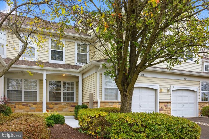 Property Photo: 805 Breckinridge Court 94 PA 18938