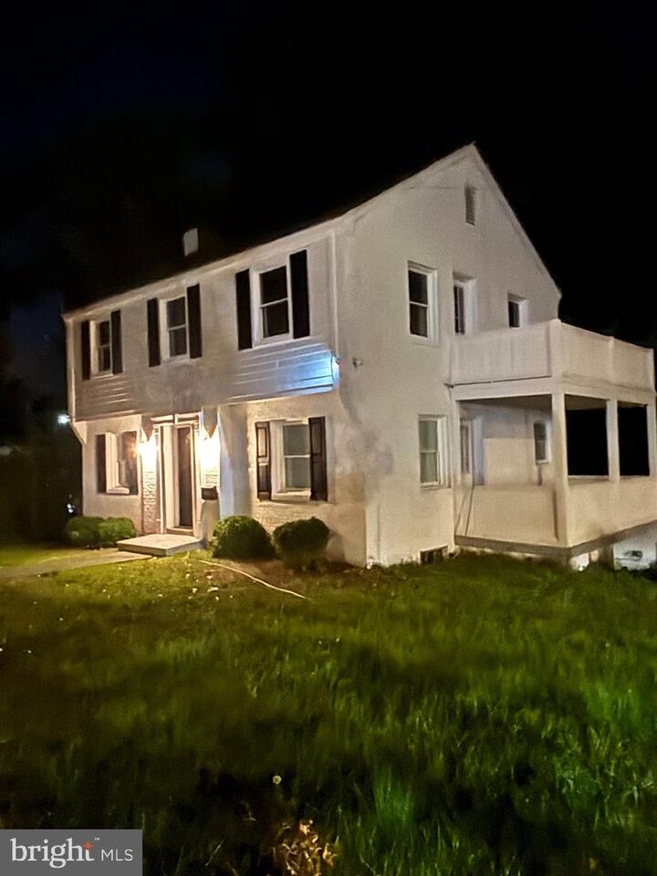 Property Photo:  5901 New Hampshire Avenue NE  DC 20011