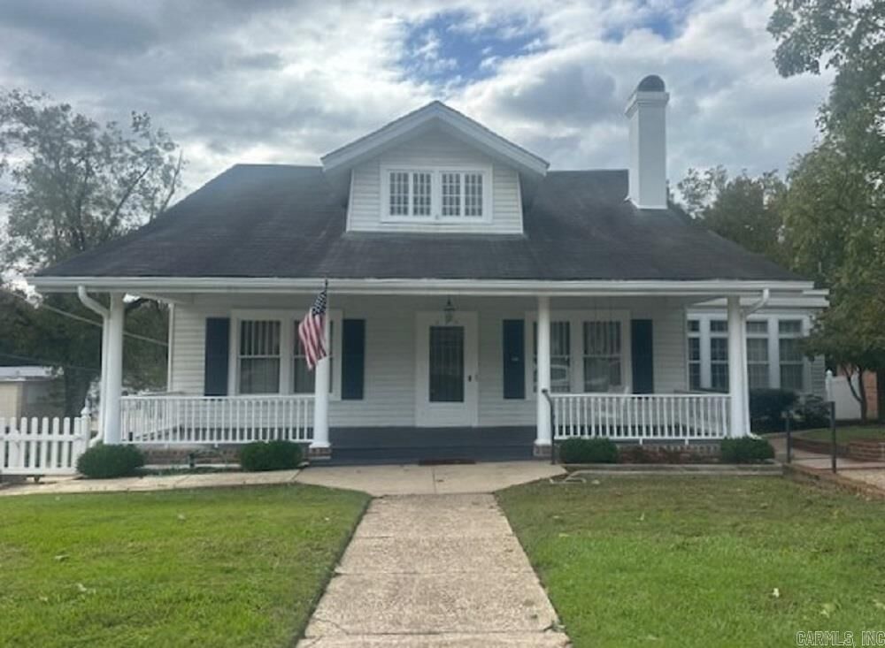 Property Photo: 505 W Washington AR 71701