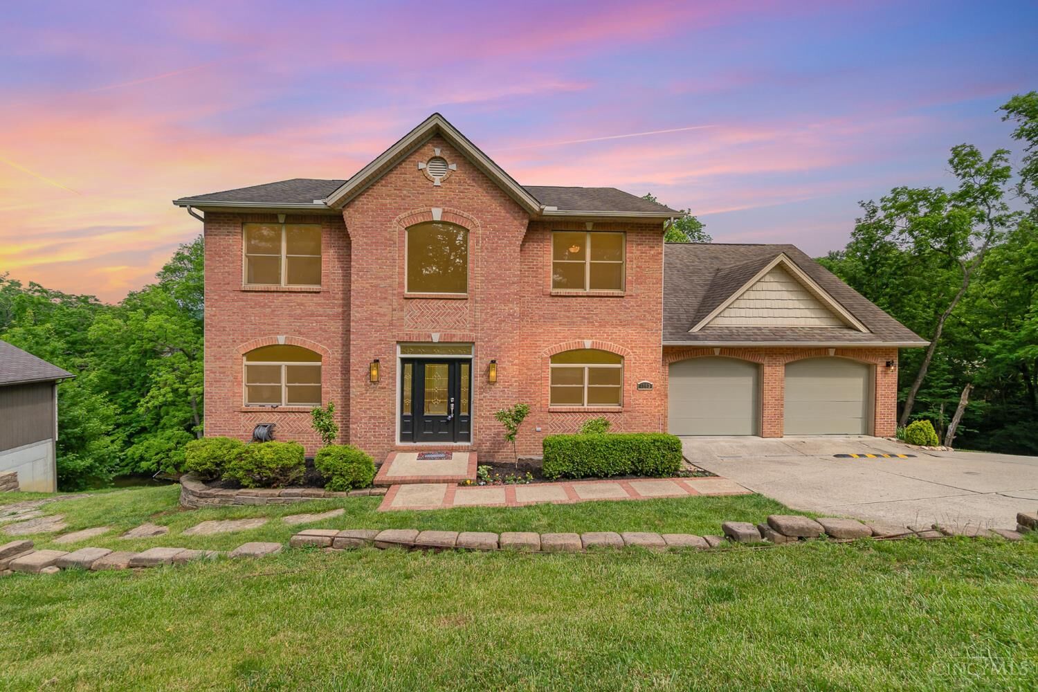 Property Photo:  1753 E Cove Circle  IN 47025