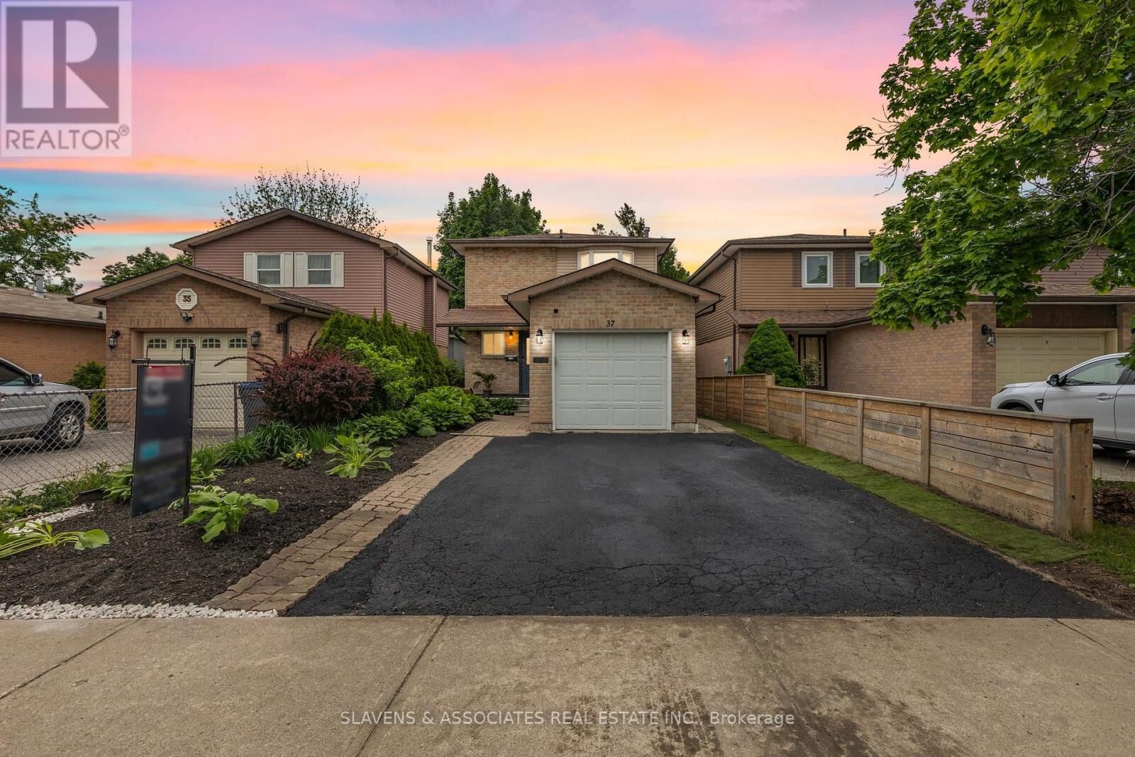 Property Photo:  37 Vodden Street West  ON L6X 2W6 