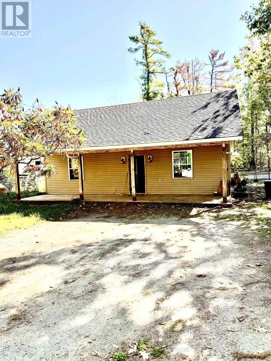 Photo de la propriété:  2 Oakwood Drive  ON K0M 1N0