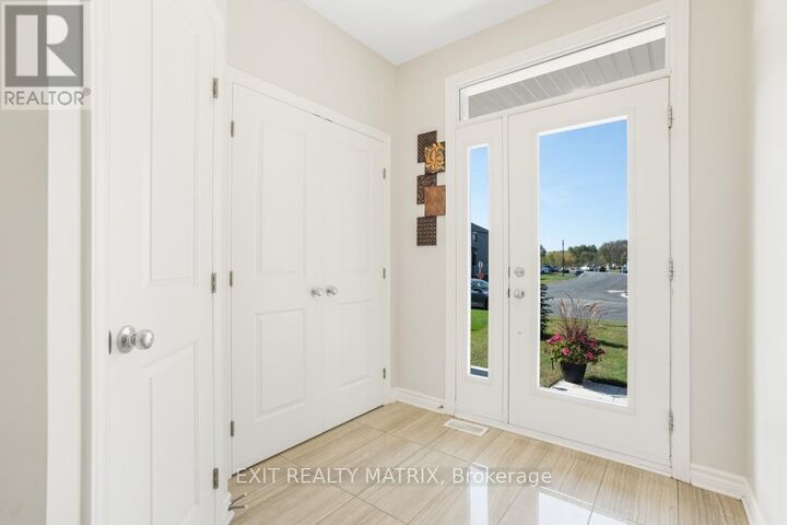 Property Photo:  764 Namur Street  ON K0A 1W0 