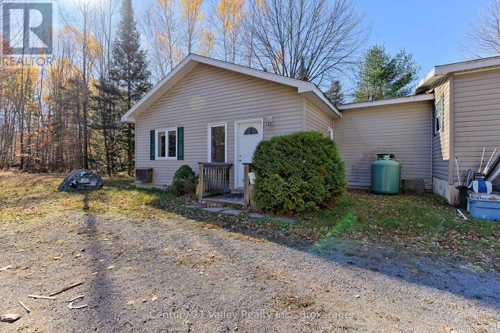 Property Photo:  478 McMachon Road  ON K7V 3Z7