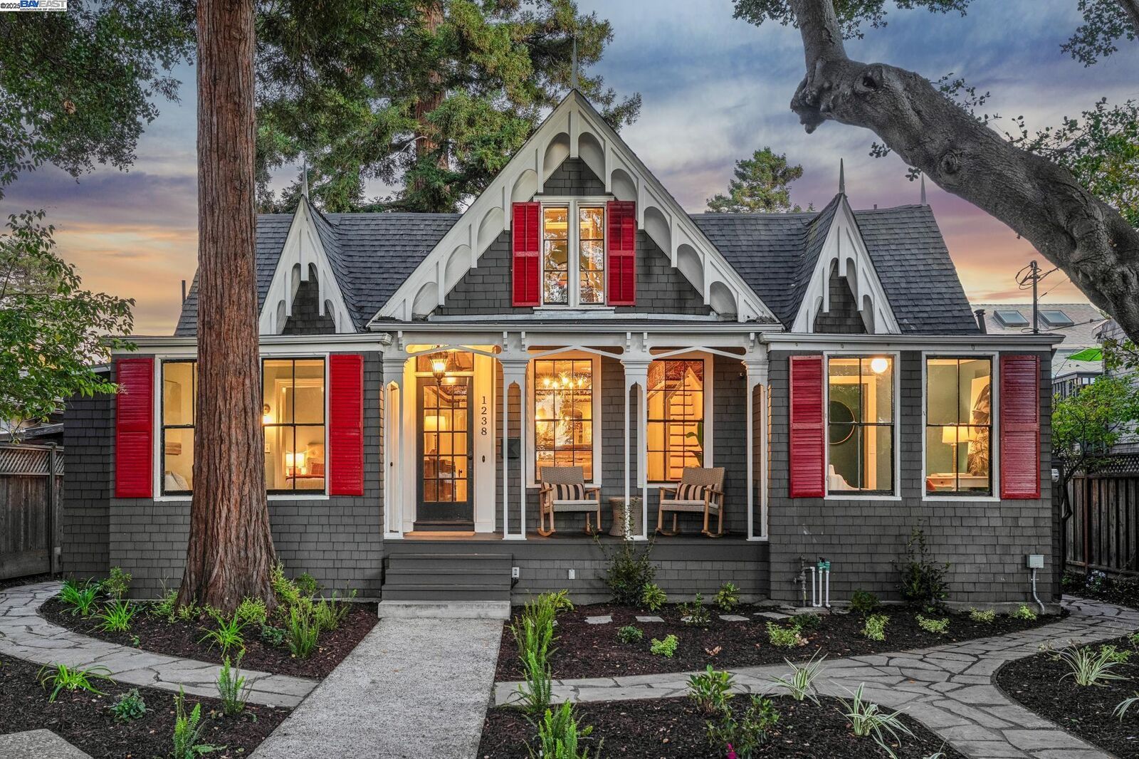 Property Photo: 1238 Versailles Ave CA 94501