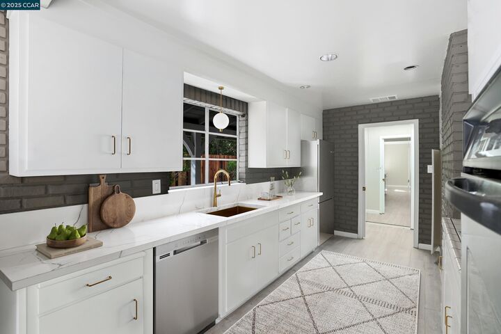 Property Photo:  1016 Stone Valley Rd  CA 94507