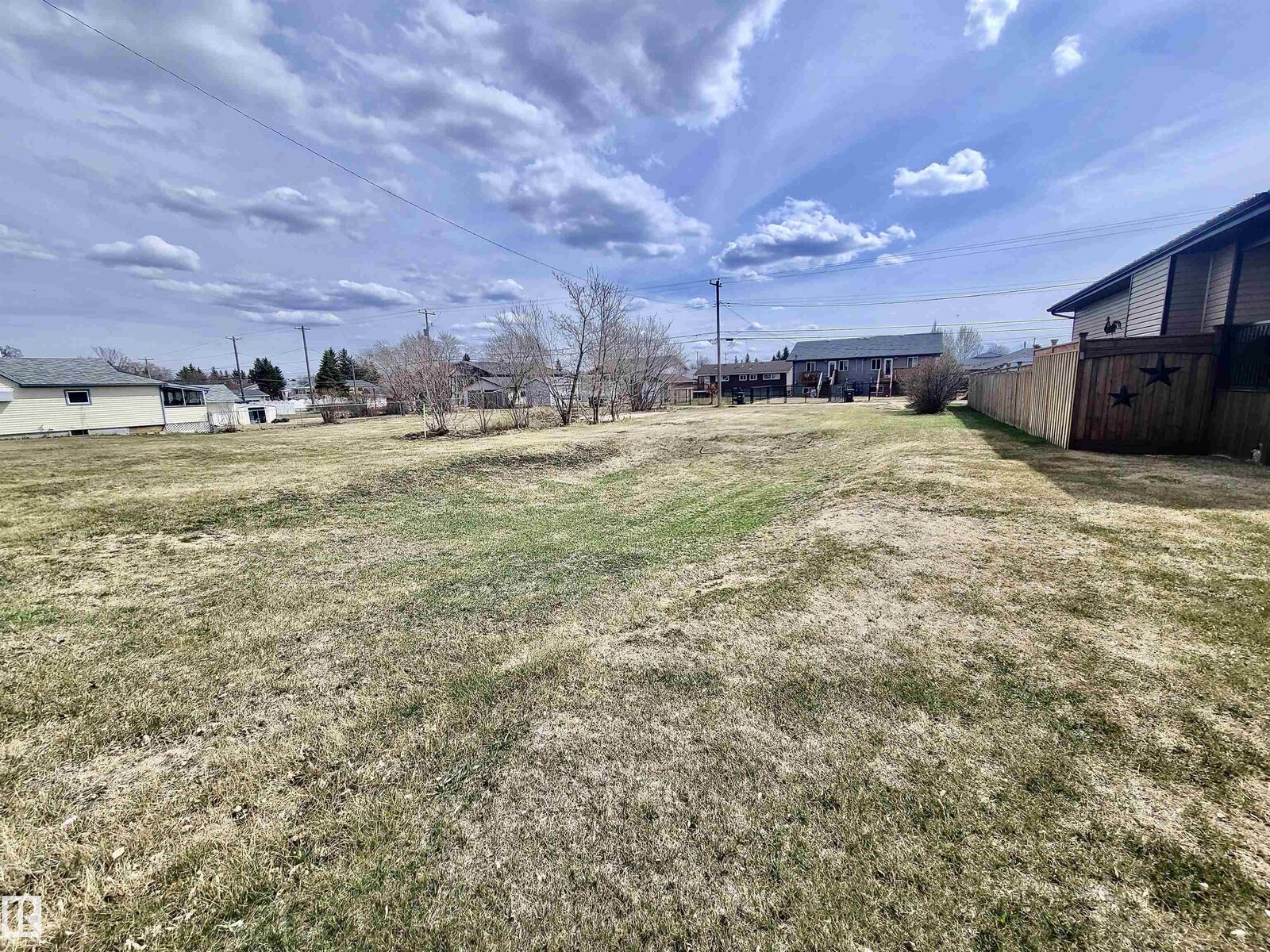 Property Photo:  4921 47 Avenue  AB T0A 3A4 