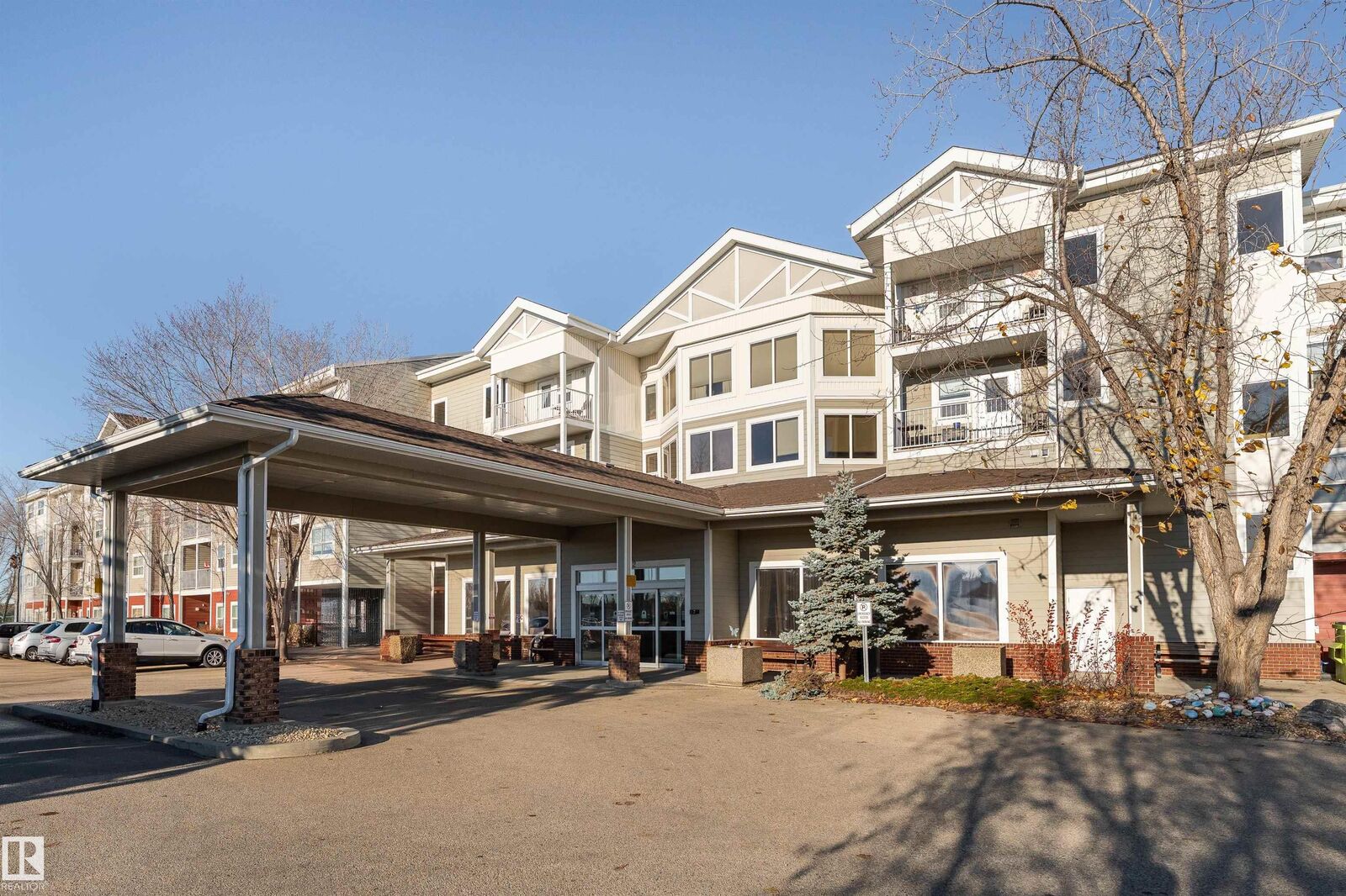 Property Photo:  8802 Southfort 311  AB T8L 4R6 